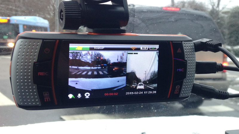 Illustration for article titled The Best Budget Dash Cams